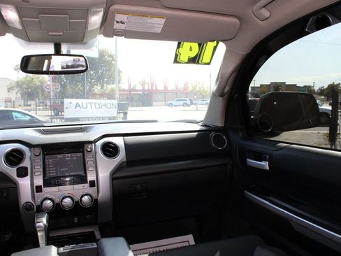 Used 2014 Toyota Tundra SR5 w/ SR5 Upgrade Package AWD/4WD image 28