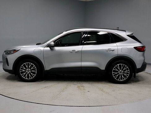 Certified 2023 Ford Escape SE w/ PHEV Premium Package image 9