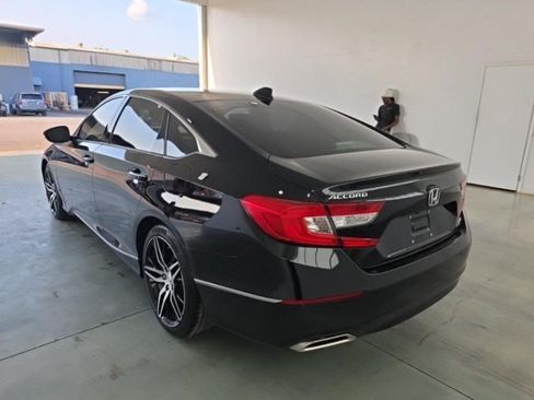 Used 2022 Honda Accord Touring image 4