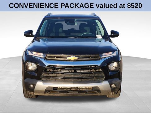 Used 2023 Chevrolet TrailBlazer LT w/ Convenience Package image 3