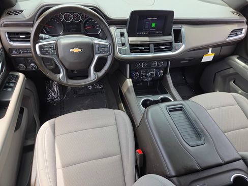 Certified 2024 Chevrolet Tahoe LS RWD image 6