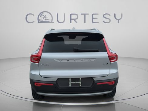 Used 2019 Volvo XC40 T5 Momentum AWD/4WD image 5