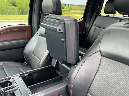 Used 2023 Ford F150 Lariat AWD/4WD image 18