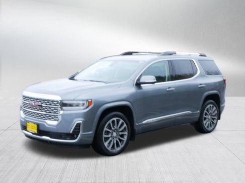 Used 2022 GMC Acadia Denali w/ Denali Ultimate Package image 3