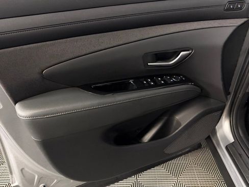 Used 2025 Hyundai Tucson Limited FWD image 25