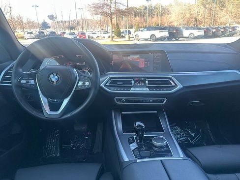 Used 2022 BMW X5 xDrive40i w/ Premium Package image 13
