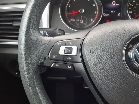 Used 2019 Volkswagen Atlas S FWD image 33
