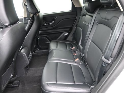 New 2026 Lincoln Corsair Premiere image 23