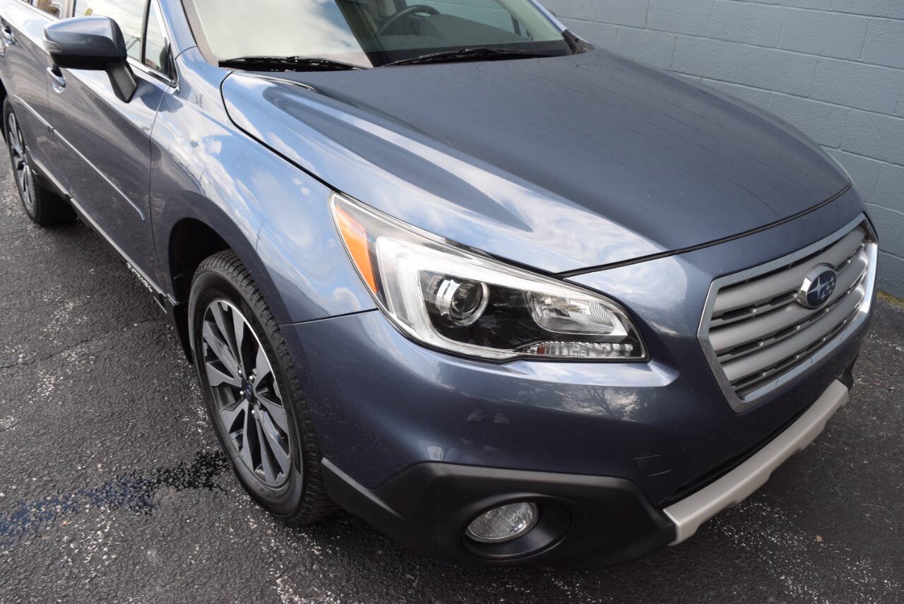 Used 2017 Subaru Outback 3.6R Limited AWD/4WD image 23