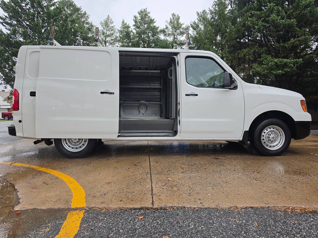 Used 2018 Nissan NV 1500 S RWD image 2