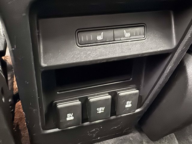 Used 2019 Land Rover Discovery Sport HSE Dynamic AWD/4WD image 32