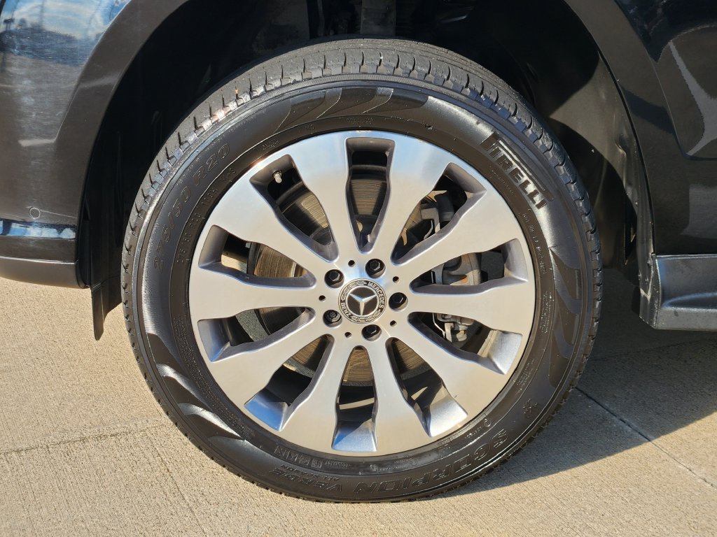 Used 2018 Mercedes-Benz GLS 450 4MATIC image 10