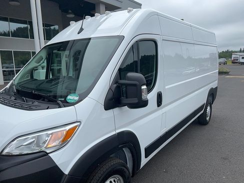 New 2026 RAM ProMaster 2500 w/ Upfitter's Prep Package FWD image 7