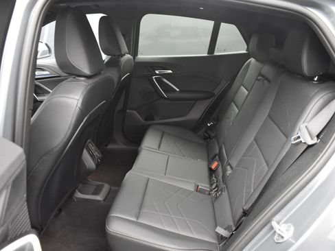 Used 2026 BMW X2 xDrive28i AWD/4WD image 11