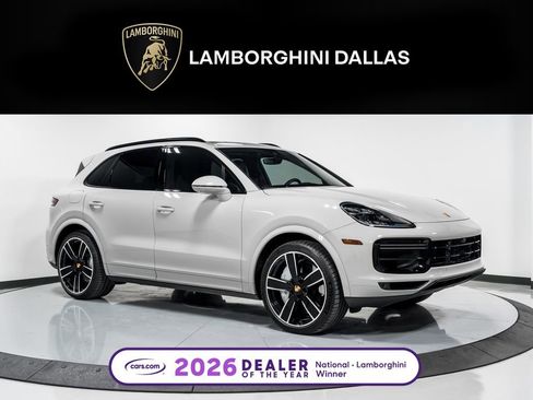 Used 2022 Porsche Cayenne Turbo AWD/4WD image 1