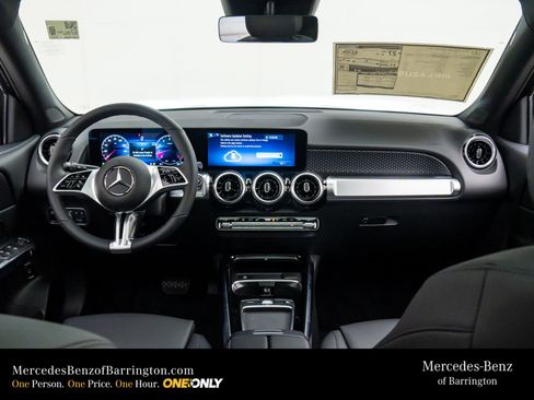 New 2026 Mercedes-Benz GLB 250 4MATIC image 11