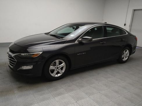 Used 2023 Chevrolet Malibu LT FWD image 2