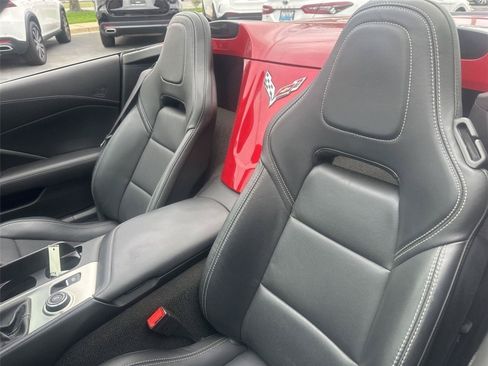 Used 2015 Chevrolet Corvette Stingray Convertible RWD image 15
