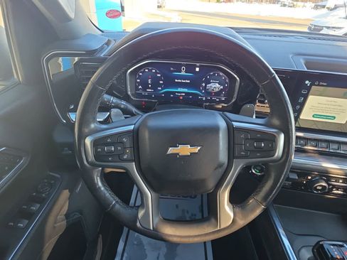 Used 2022 Chevrolet Silverado 1500 LTZ image 11