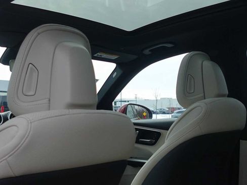 Used 2026 Mercedes-Benz GLC 300 4MATIC image 40