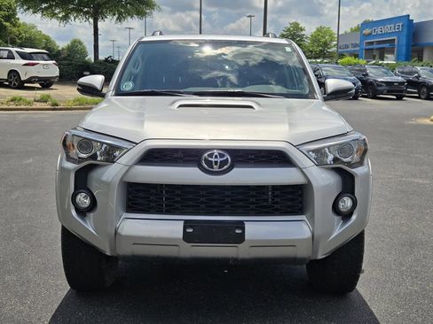 Used 2018 Toyota 4Runner TRD Off-Road Premium AWD/4WD image 4