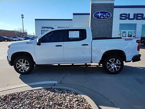 Used 2020 Chevrolet Silverado 1500 Custom Trail Boss w/ Custom Convenience Package image 10