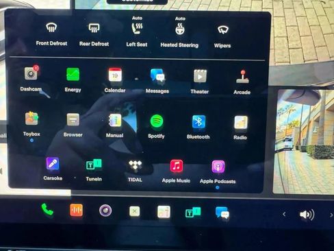 Used 2023 Tesla Model 3 Standard Range image 14