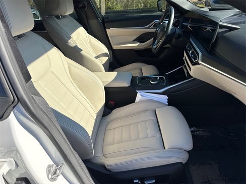 Used 2023 BMW i4 eDrive35 w/ Premium Package image 13
