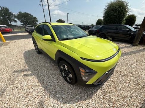 Certified 2025 Hyundai Kona SEL FWD image 10