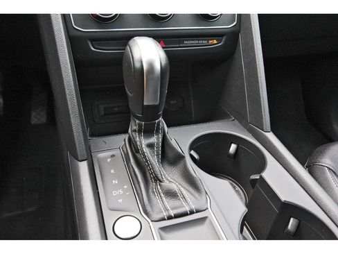 Used 2022 Volkswagen Atlas SE FWD image 26