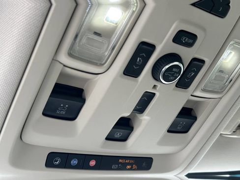 Used 2021 GMC Yukon XL Denali AWD/4WD image 27