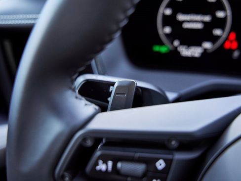 Used 2025 Porsche Panamera 4 w/ Premium Package image 62