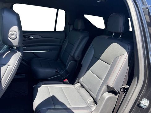 Certified 2026 Chevrolet Traverse Z71 w/ LPO, Floor Liner Package AWD/4WD image 16