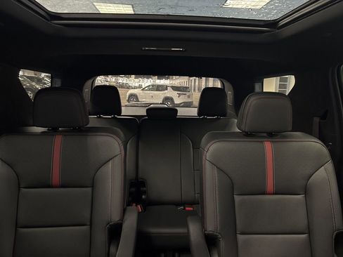 New 2026 Chevrolet Traverse RS w/ LPO, Floor Liner Package image 23