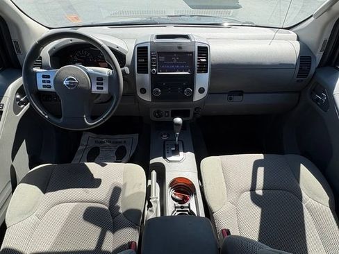 Used 2021 Nissan Frontier SV AWD/4WD image 21