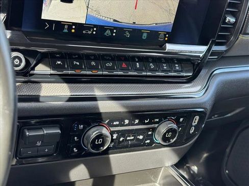 Used 2023 Chevrolet Silverado 1500 ZR2 w/ Technology Package image 16