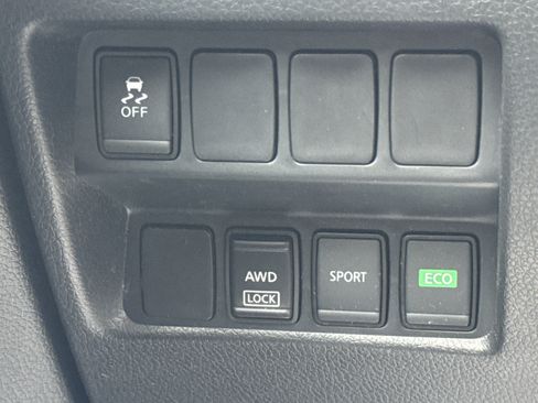 Used 2017 Nissan Rogue S w/ S Appearance Package image 20