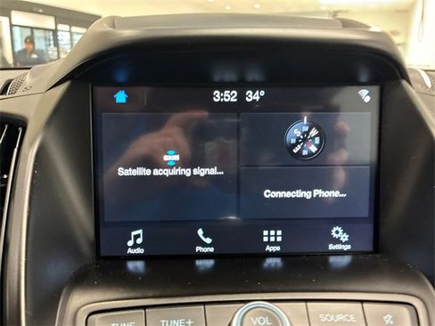 Used 2019 Ford Escape SEL image 18