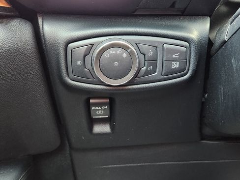 Used 2020 Lincoln Nautilus Reserve image 21