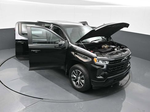 Used 2023 Chevrolet Silverado 1500 RST AWD/4WD image 31