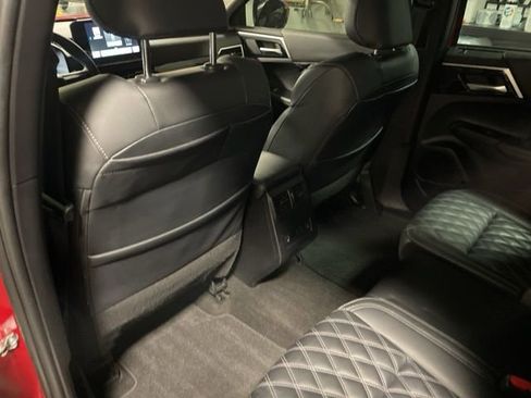 Used 2023 Mitsubishi Outlander SEL Black Edition image 33