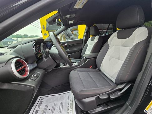 Used 2024 Chevrolet Trax RS w/ Driver Confidence Package FWD image 10