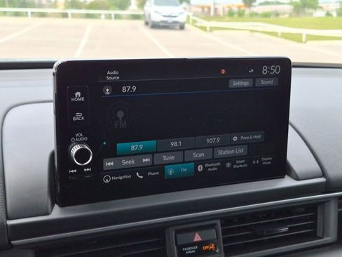 Used 2025 Honda Pilot Elite image 12