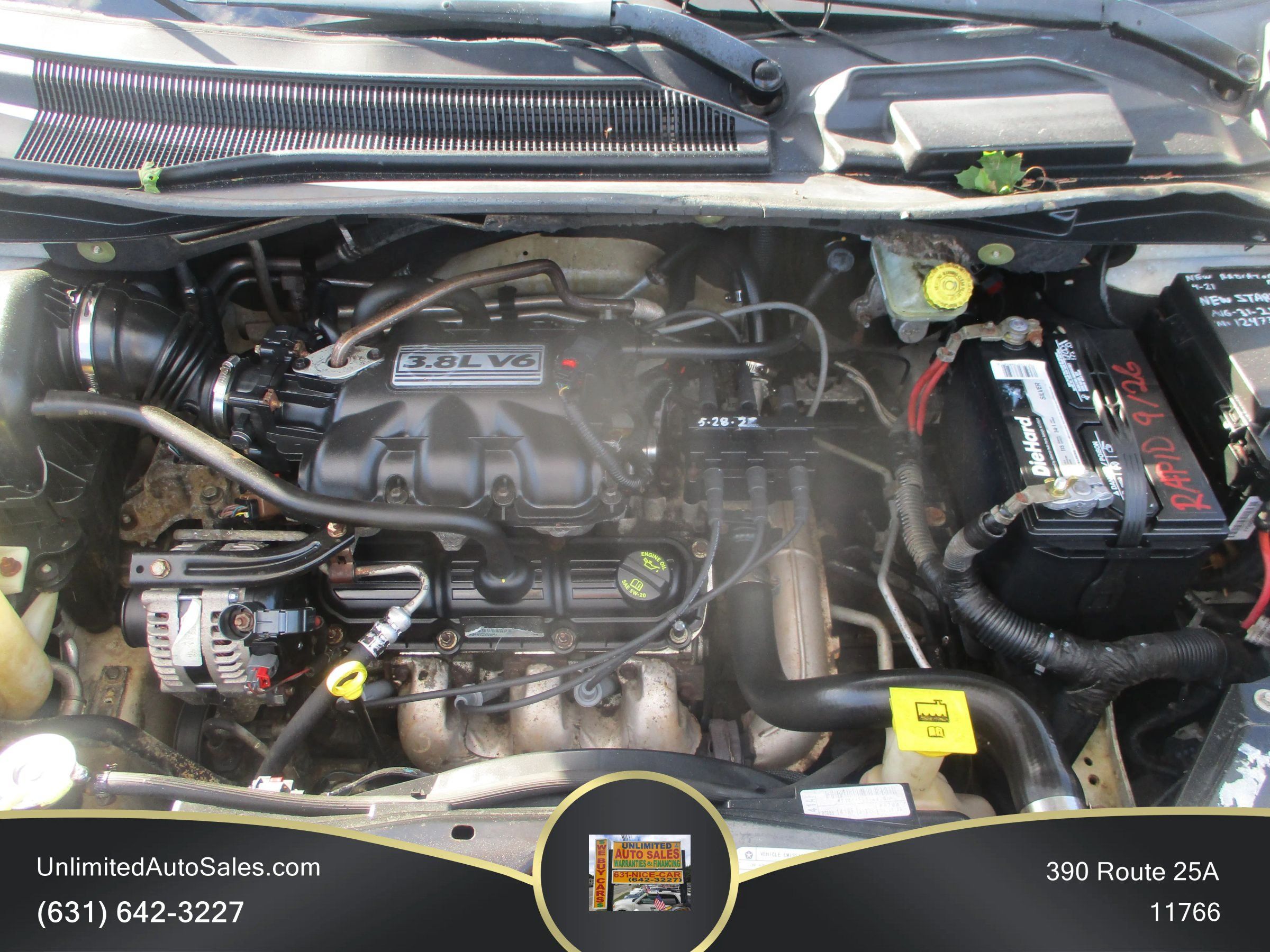 Used 2010 Dodge Grand Caravan SXT FWD image 12