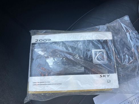 Used 2009 Saturn Sky Ruby Red image 23