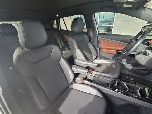 Used 2021 Volkswagen ID.4 Pro S w/ ID.4 Protection Package image 16