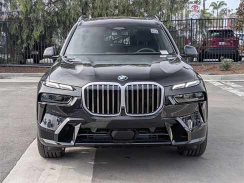 New 2026 BMW X7 xDrive40i w/ M Sport Package image 4