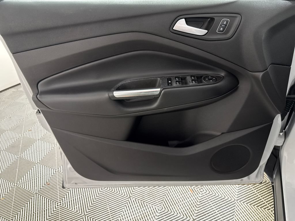 Used 2019 Ford Escape SEL FWD image 10