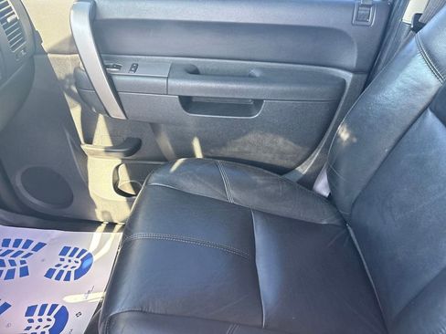 Used 2010 GMC Sierra 2500 SLE w/ SLE Preferred Package AWD/4WD image 30