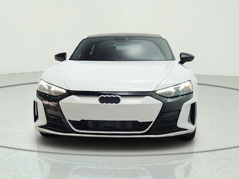 Used 2022 Audi RS e-tron GT w/ Carbon Performance Package AWD/4WD image 2
